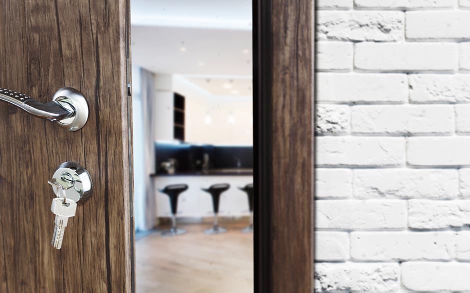 ouvrir une porte de chambre sans clé Trets